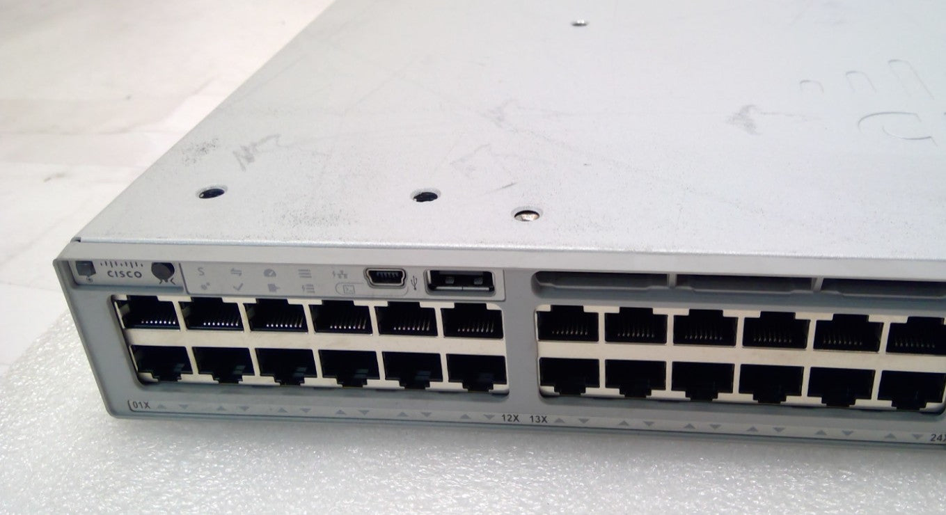 Cisco *C9300-48U-E* Catalyst 9300 48-Port UPOE Switch W/MODULE *READ DETAIL*