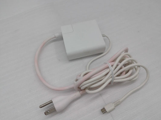 Genuine HP 65W USB-C AC Adapter Power supply White 938800-850 TPN-CA06