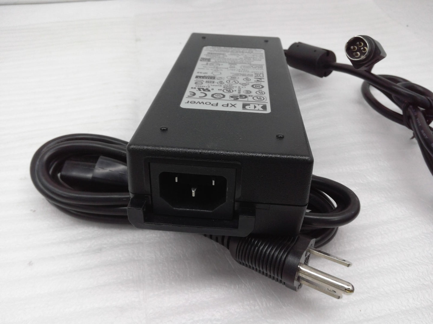 XP Power ALM120PS24 ALM120PS24-XG1434 4-pin 24V 5A Power Supply Adapter Charger