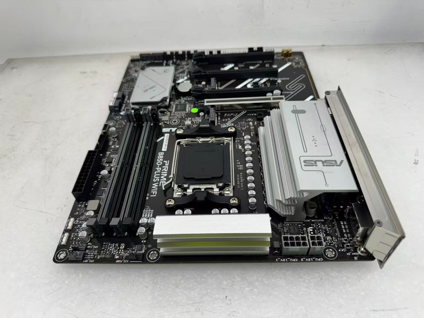 ASUS PRIME B850-PLUS WIFI Motherboard DDR5 AMD Socket AM5 *READ*