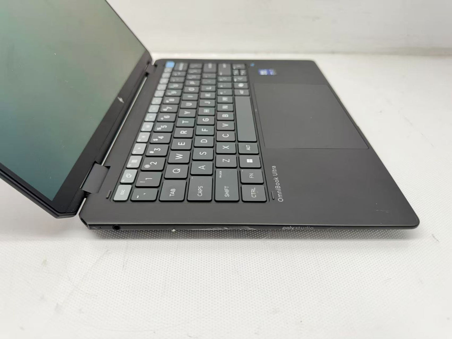 HP OmniBook Ultra Flip 14-fh0013dx Ultra 7 256V@2.2Ghz 16G RAM 256SSD W/AC *Read