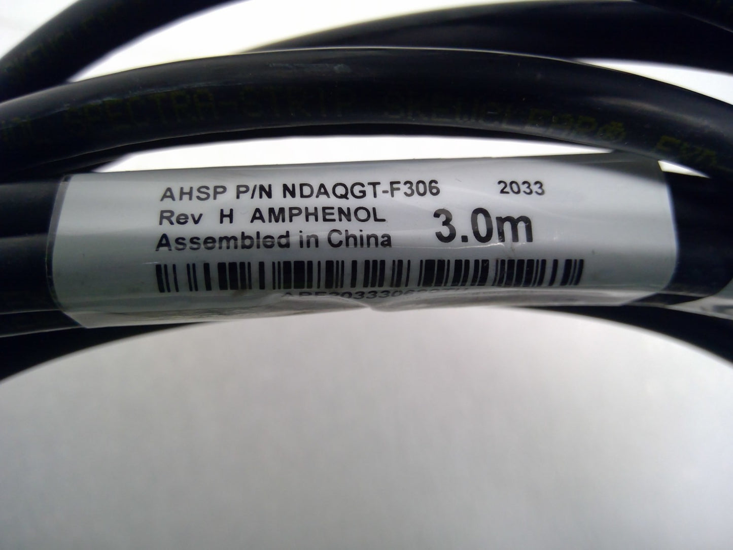 Amphenol 3M 100G QSFP28 to 4x 25G SFP28 Breakout DAC Cable NDAQGT-F306 Passive