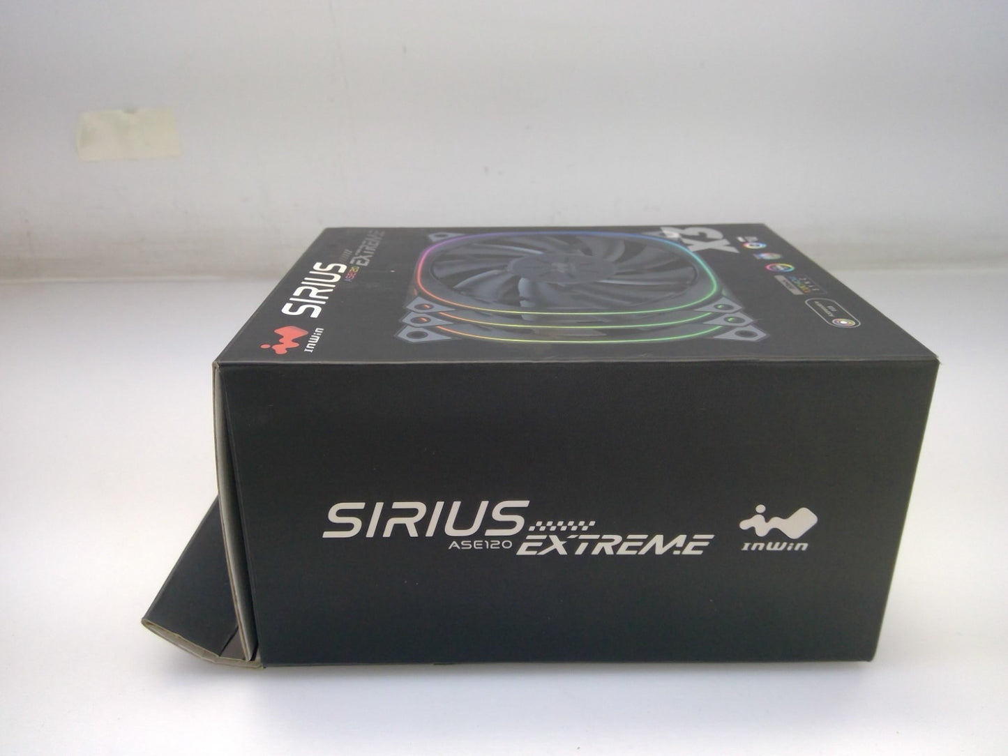 IN WIN Kit of 3 Sirius ASE120 Extreme RGB Fans  120mm ARGB Controller Black