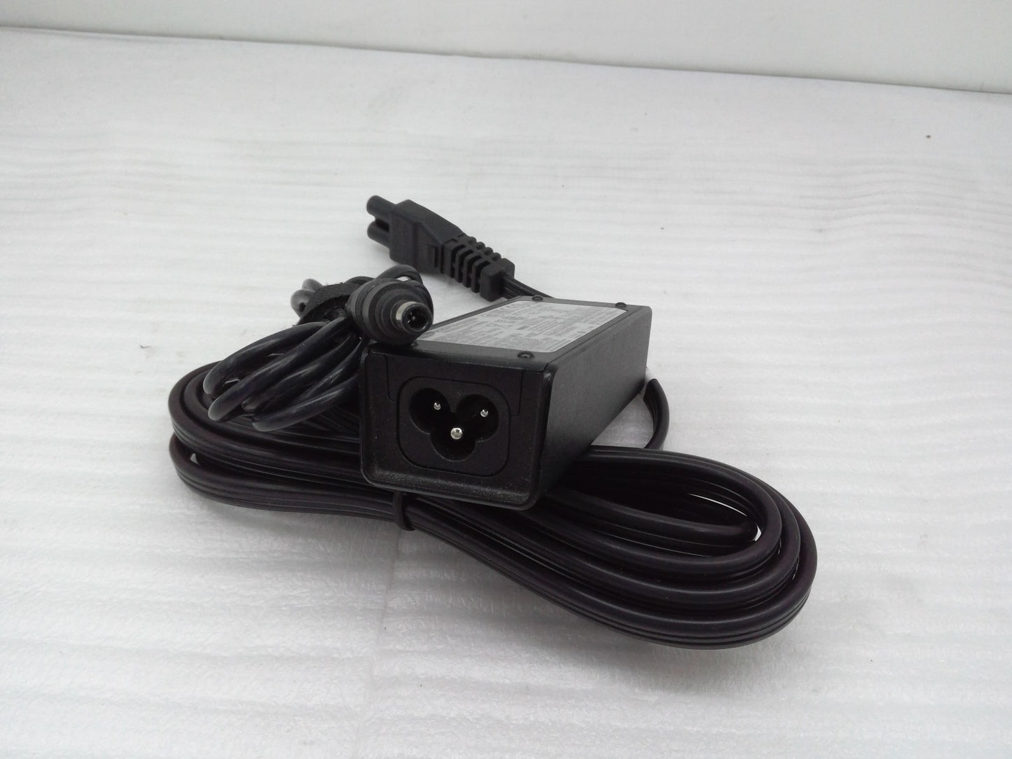 Original OEM 40W 19V AC Adapter for Samsung NP740U3M-K01US A13-040N2A 6.0mm