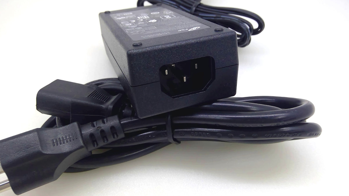 FSP FSP030-DHAN3 30W 12V 2.5A AC/DC Power Adapter w/ AC Power Cord