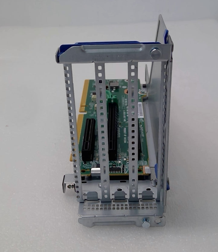HPE 875058-001 HPE DL Gen10 x8/x16/x8 PCI Slot Riser Kit  869342-001