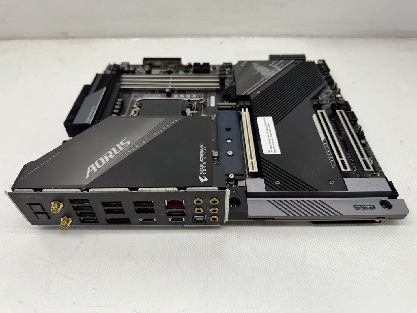 GIGABYTE Z690 AORUS MASTER Intel LGA 1700 ATX motherboard*READ*