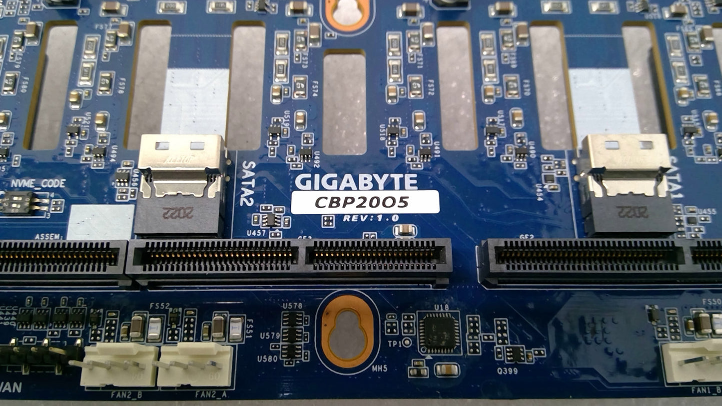 GigaByte R282-Z92 Server Backplane Board P/N: CBP20O5 Tested Working