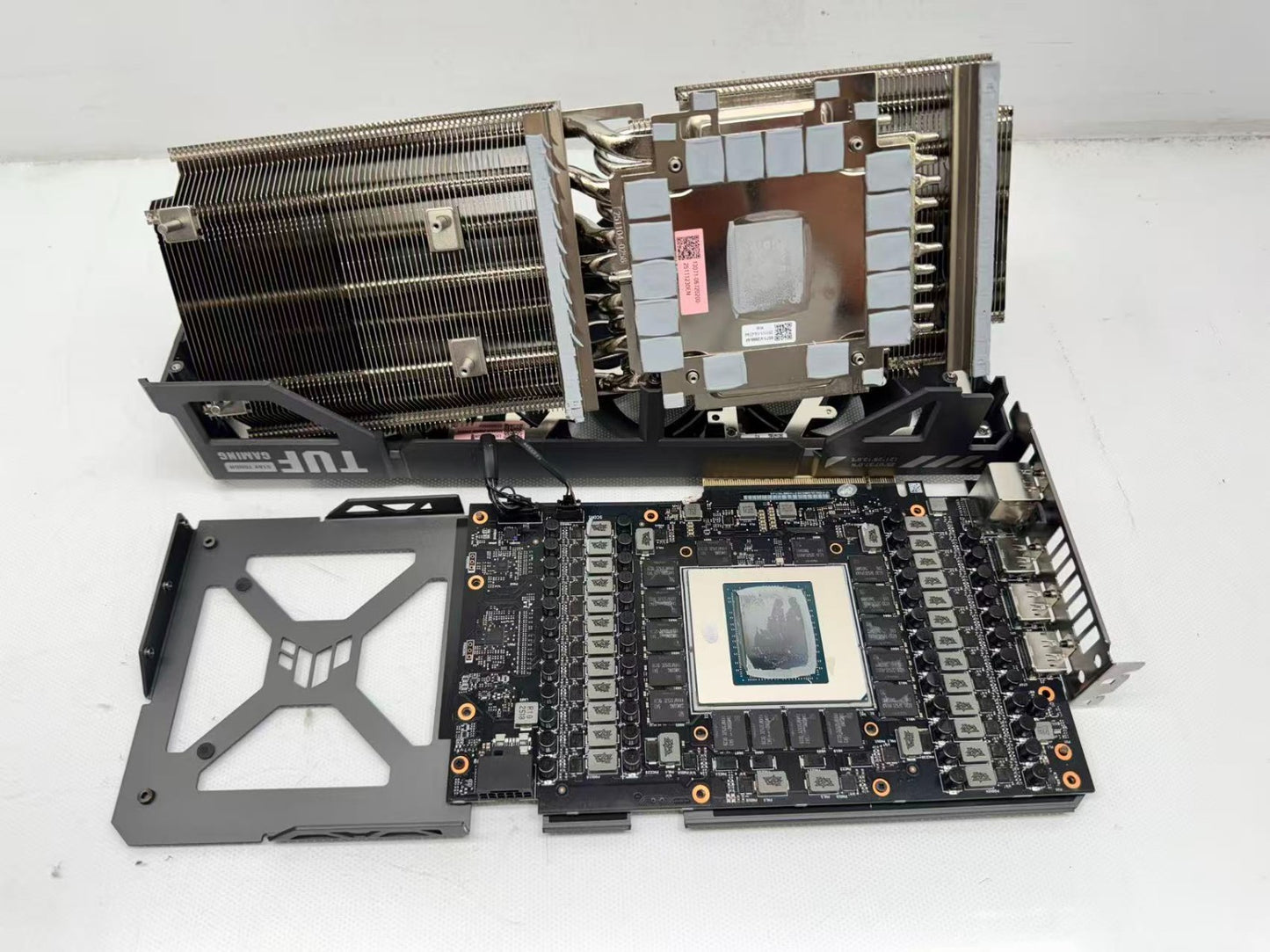 *Read*ASUS TUF GeForce RTX 5090 32GB GDDR7 TUF-RTX5090-O32G-GAMING Not Working