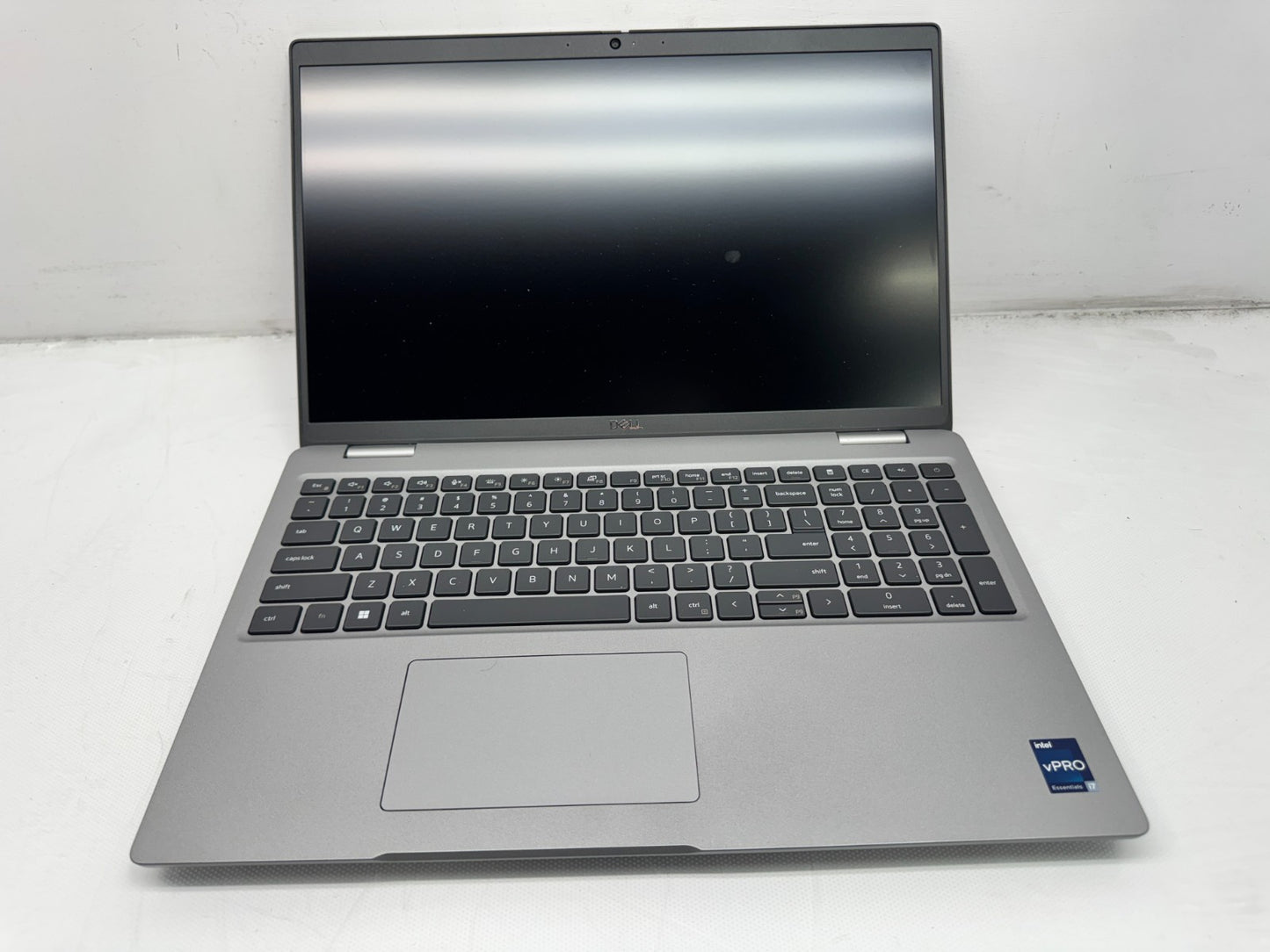 Dell Latitude 5540 LT Intel FHD i7-1355U@1.7GHz 16G 256G Windows 11 w/AC *READ*
