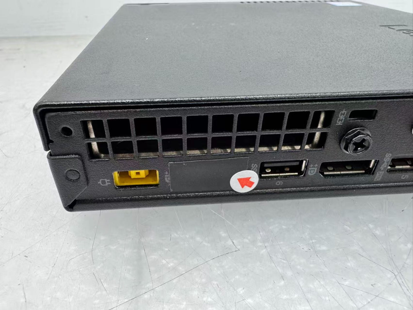 Lenovo ThinkCentre M710q Tiny Intel i5-7400T@2.4GHz 16G RAM 256G SSD *READ*