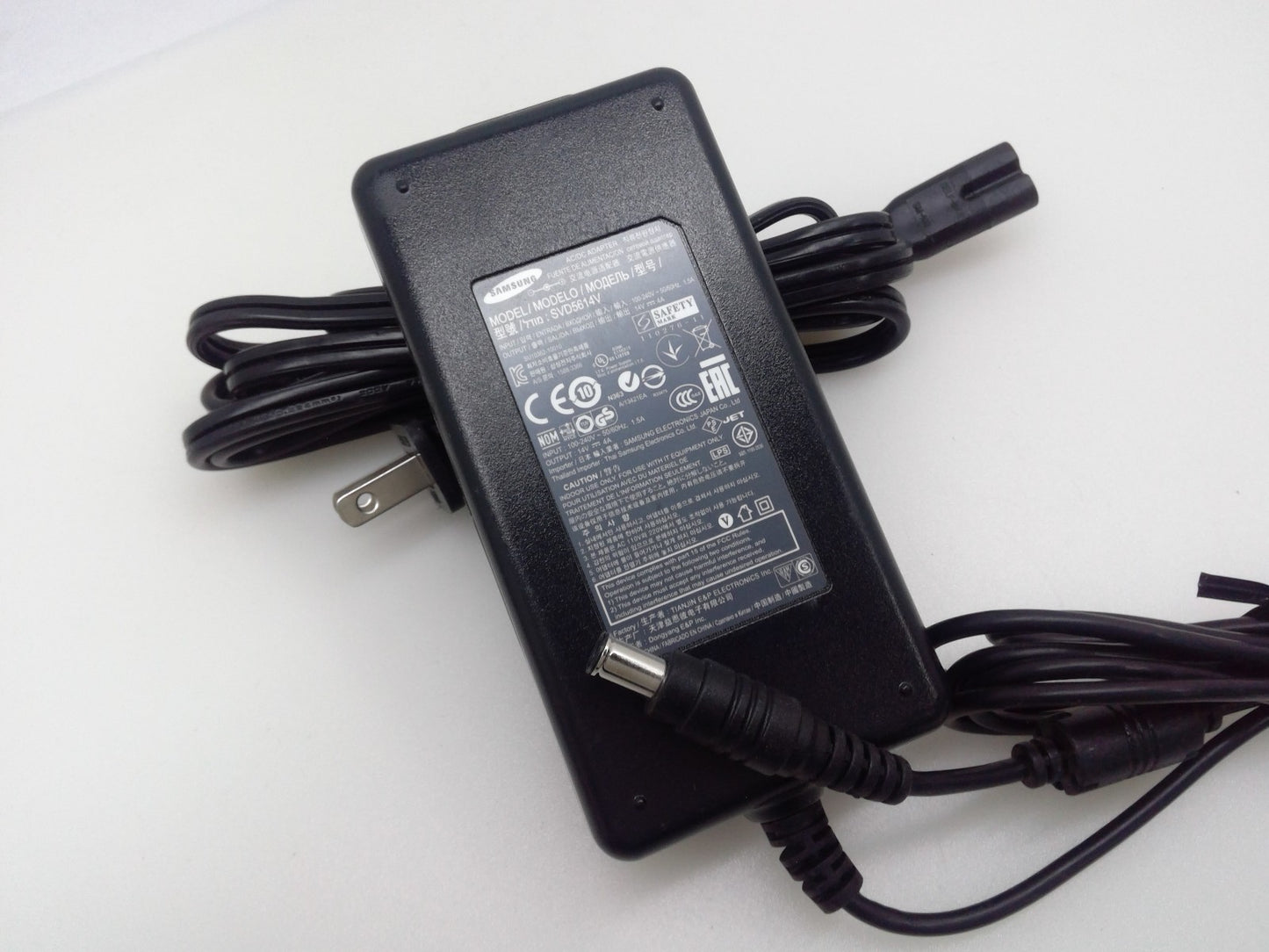 Genuine Samsung AC/DC Adapter SVD5614V Power Supply 56W 14V 4A W/Cord