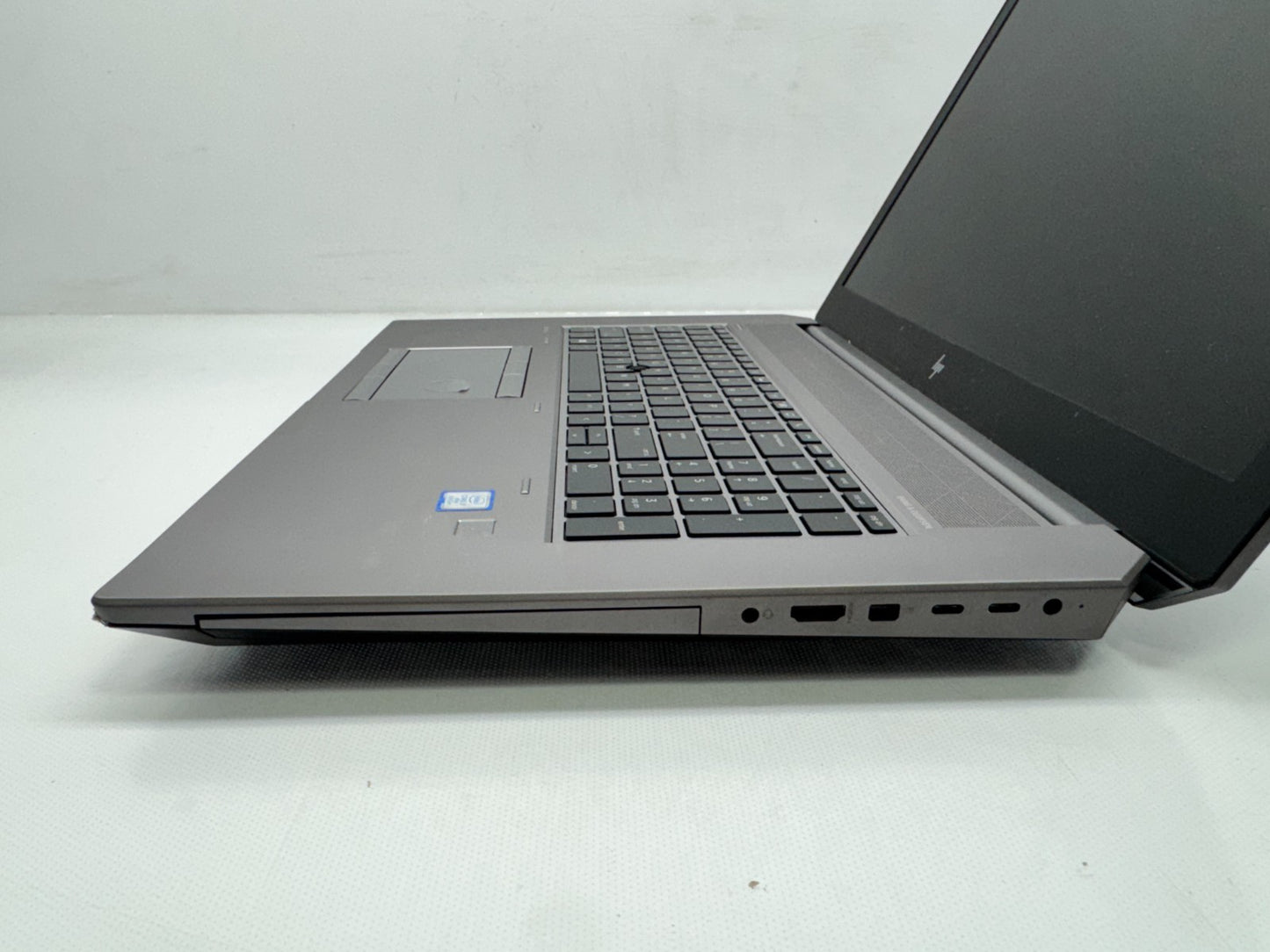 HP ZBook 17 G5 17.3" FHD i7-8850H@2.6GHz 32GB 512GB SSD P2000 Win11 W/AC *READ*