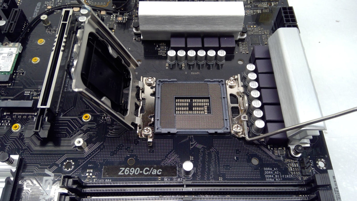 ASRock Z690-C/ac DDR4 Intel LGA1700 Intel PCLE5 ATX PC Motherboard
