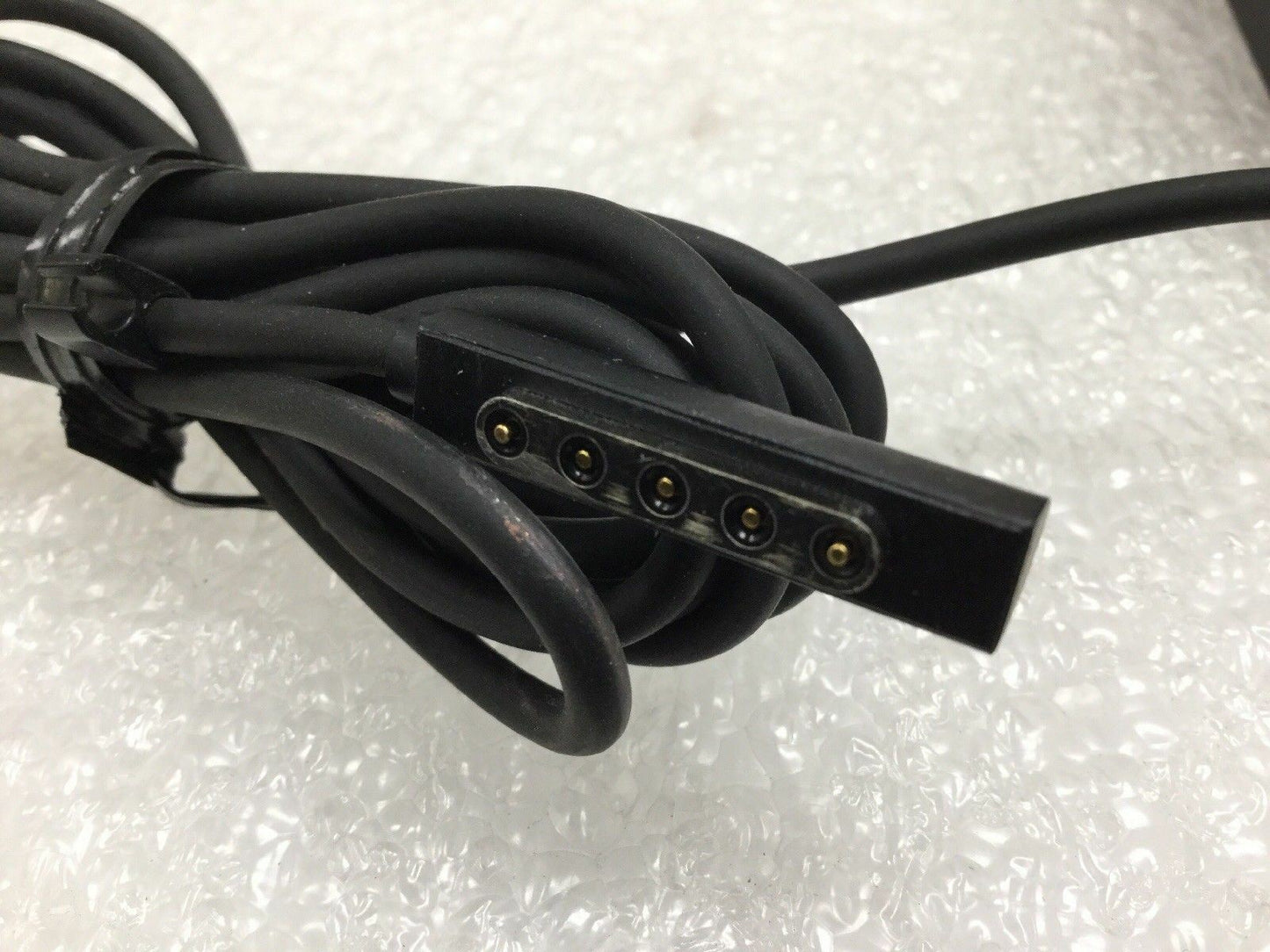 OEM Microsoft Surface RT / Pro 1/2 24W 12V 2A  Adapter Charger 1512 1513