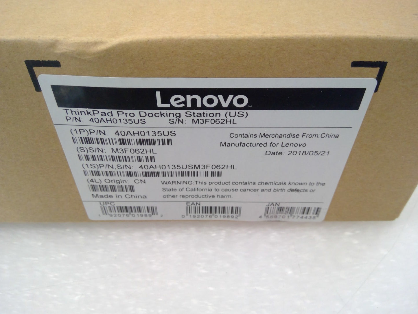 NEW Genuine Lenovo 40AH ThinkPad Pro Docking Station 40AH0135US Unopened