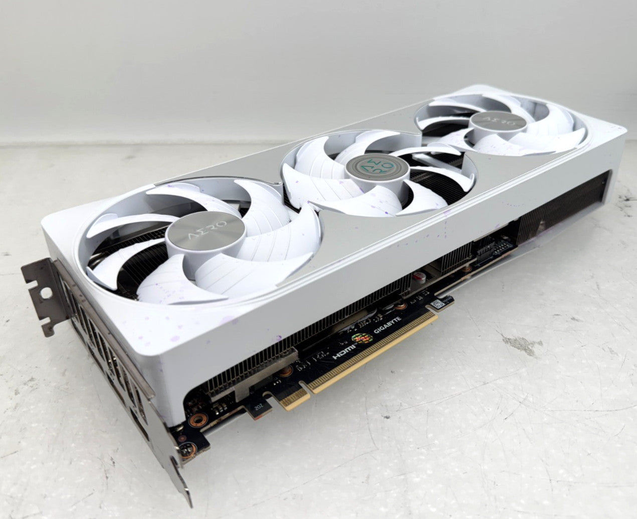 *Read* GeForce RTX™ 5080 AERO OC SFF 16G GDDR7- Not Working #