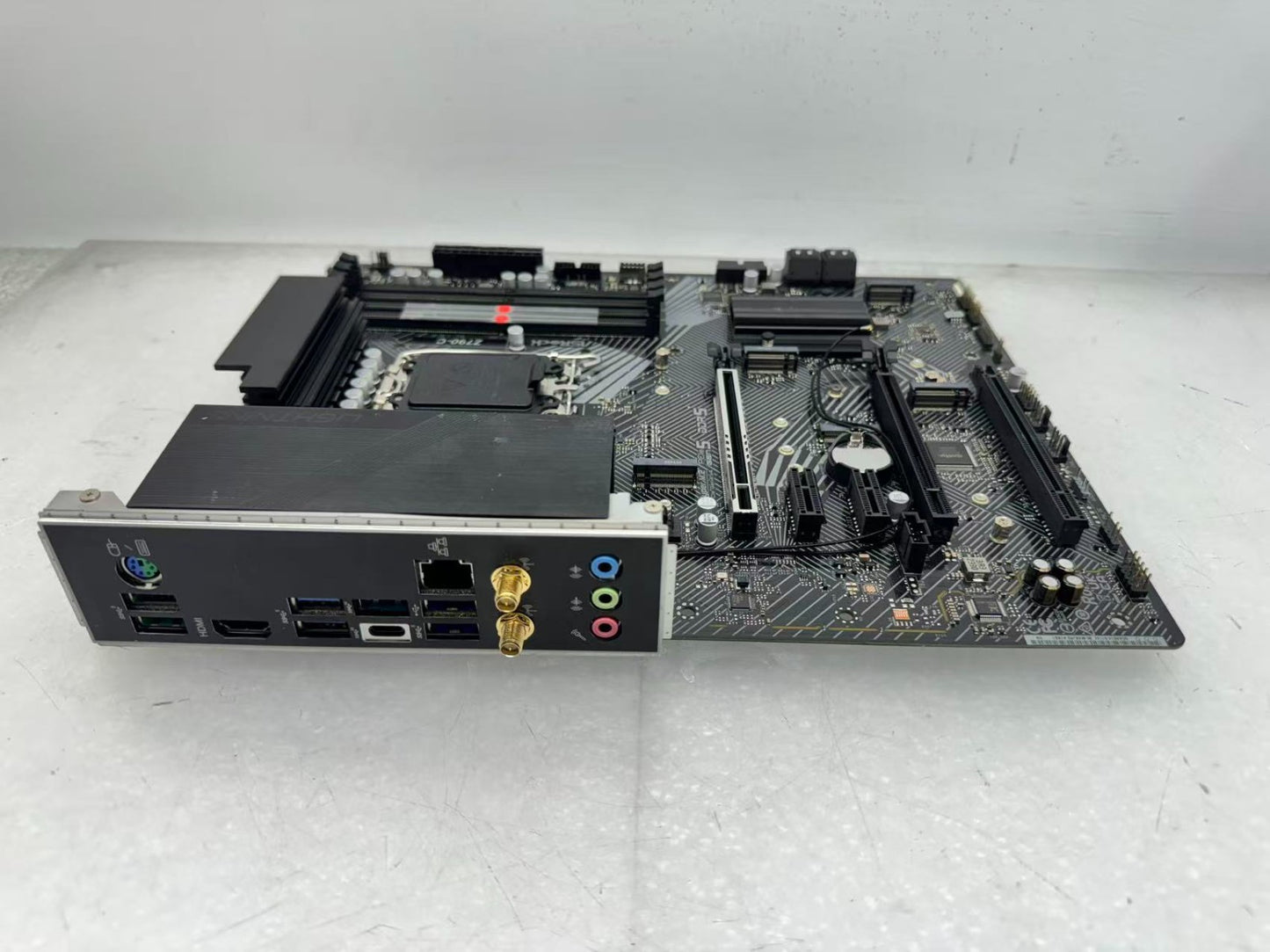 ASRock Z790-C MotherBoard For Intel LGA1700 No WiFi *READ*