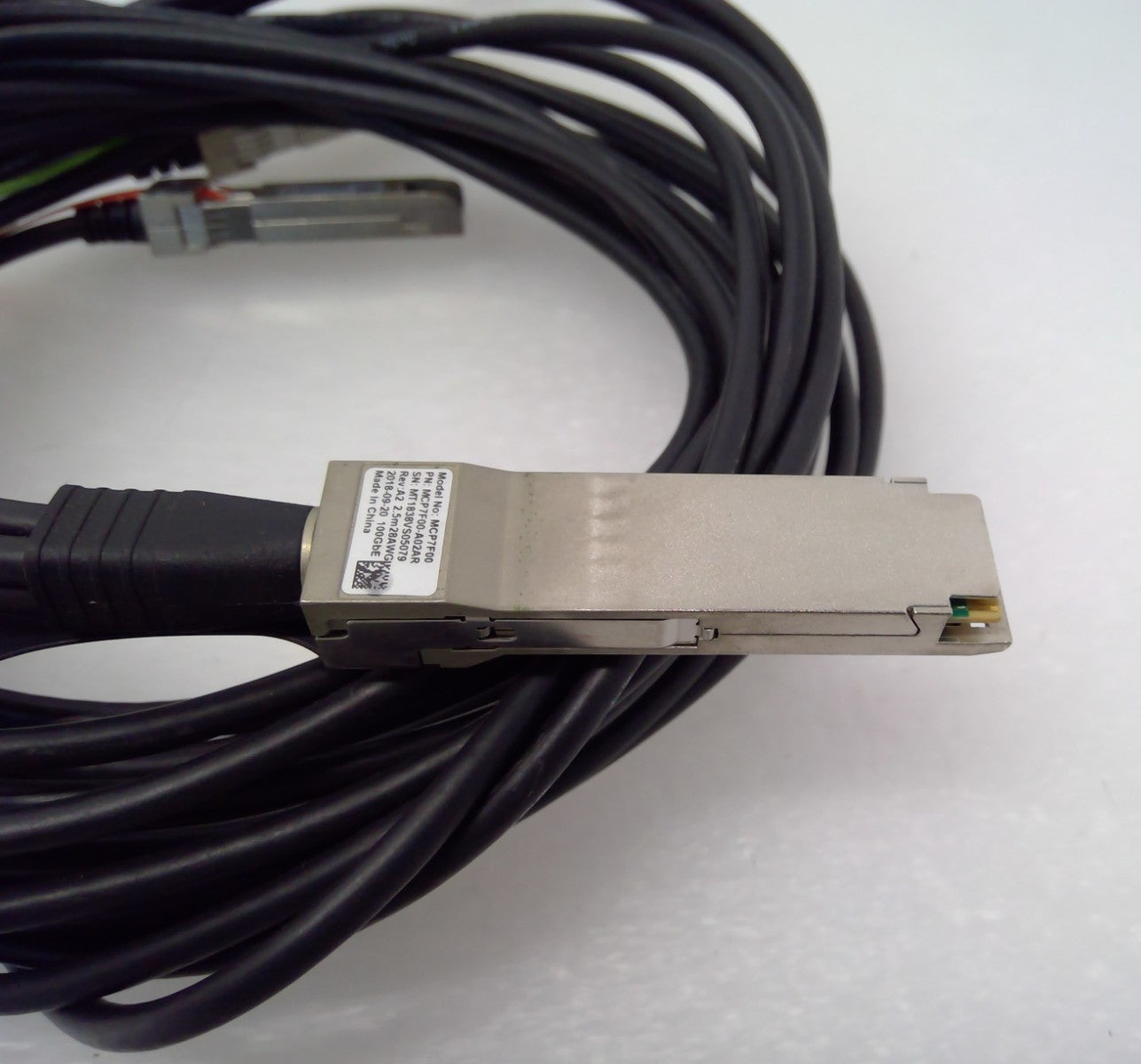Mellanox 100G QSFP28 to 4x25G SFP28 2.5m DAC Cable MCP7F00-A02AR  *Read*