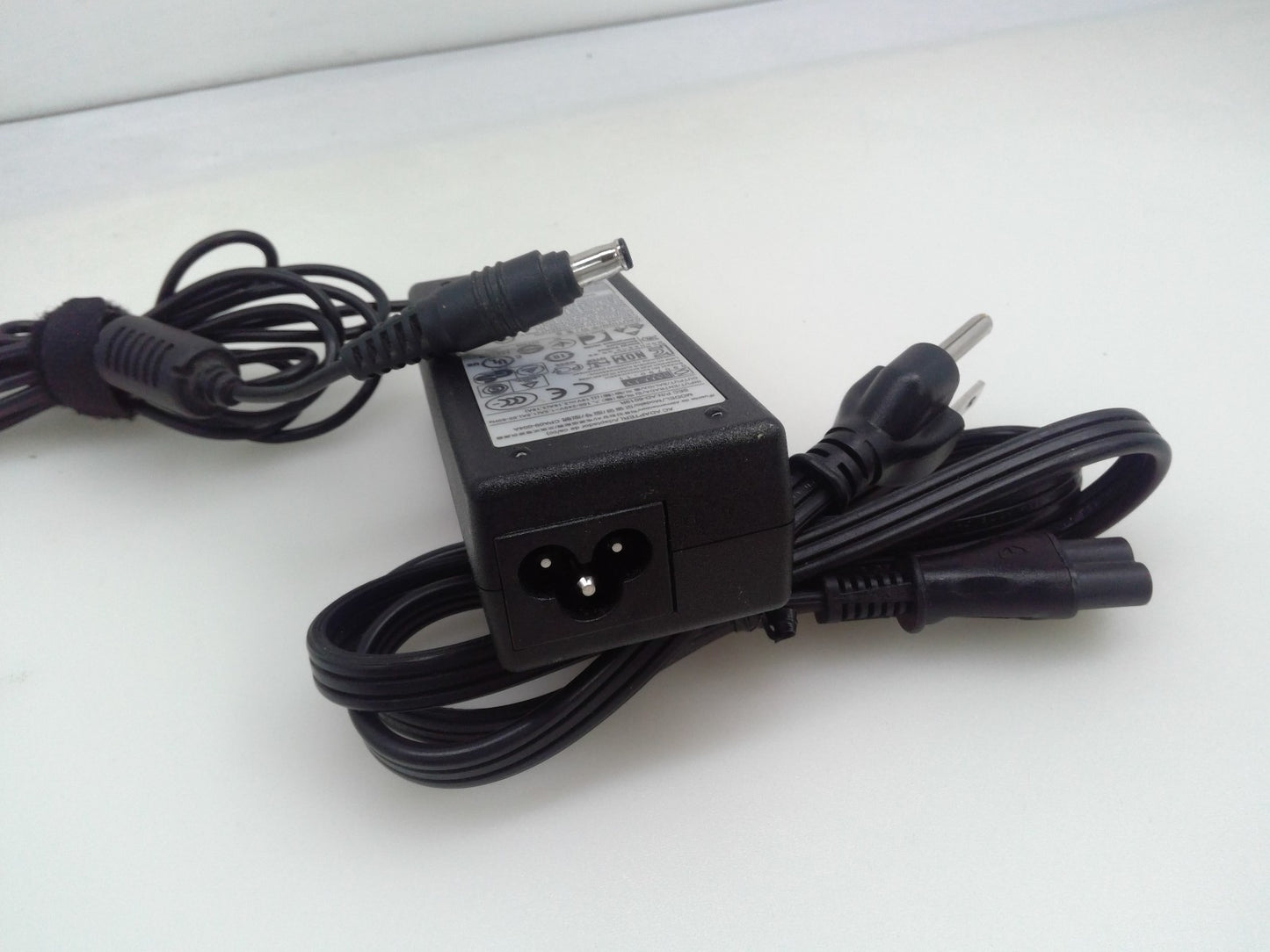 Chicony 19V 3.16A 60W AC Laptop Charger Adapter For Samsung CPA09-004A AD-6019R