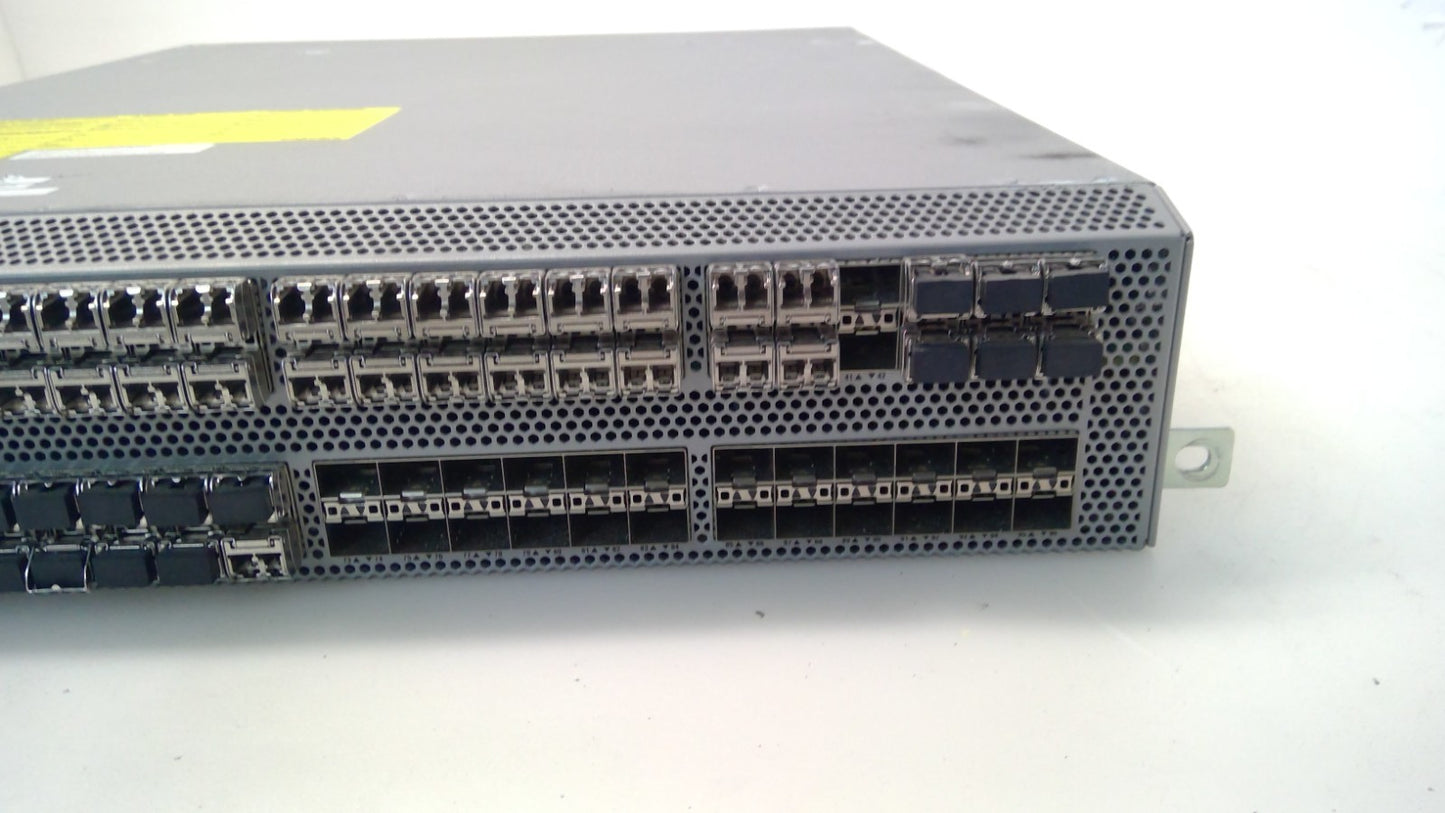 Cisco DS-C9396S-K9 MDS 9396S-K9 48-Port Active 16GbE Multilayer Fabric Switch