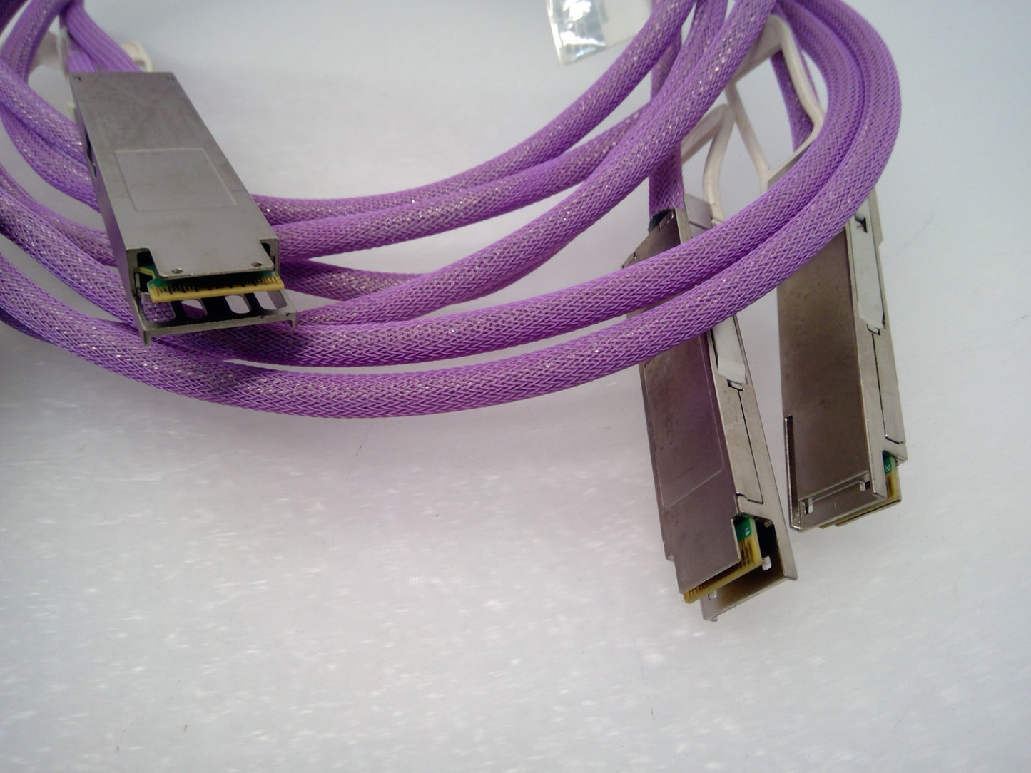 TE Connectivity 2354506-2 800G TO 2X400G QSFP56 DAC Cable-2.5 30AWG 1048417-01