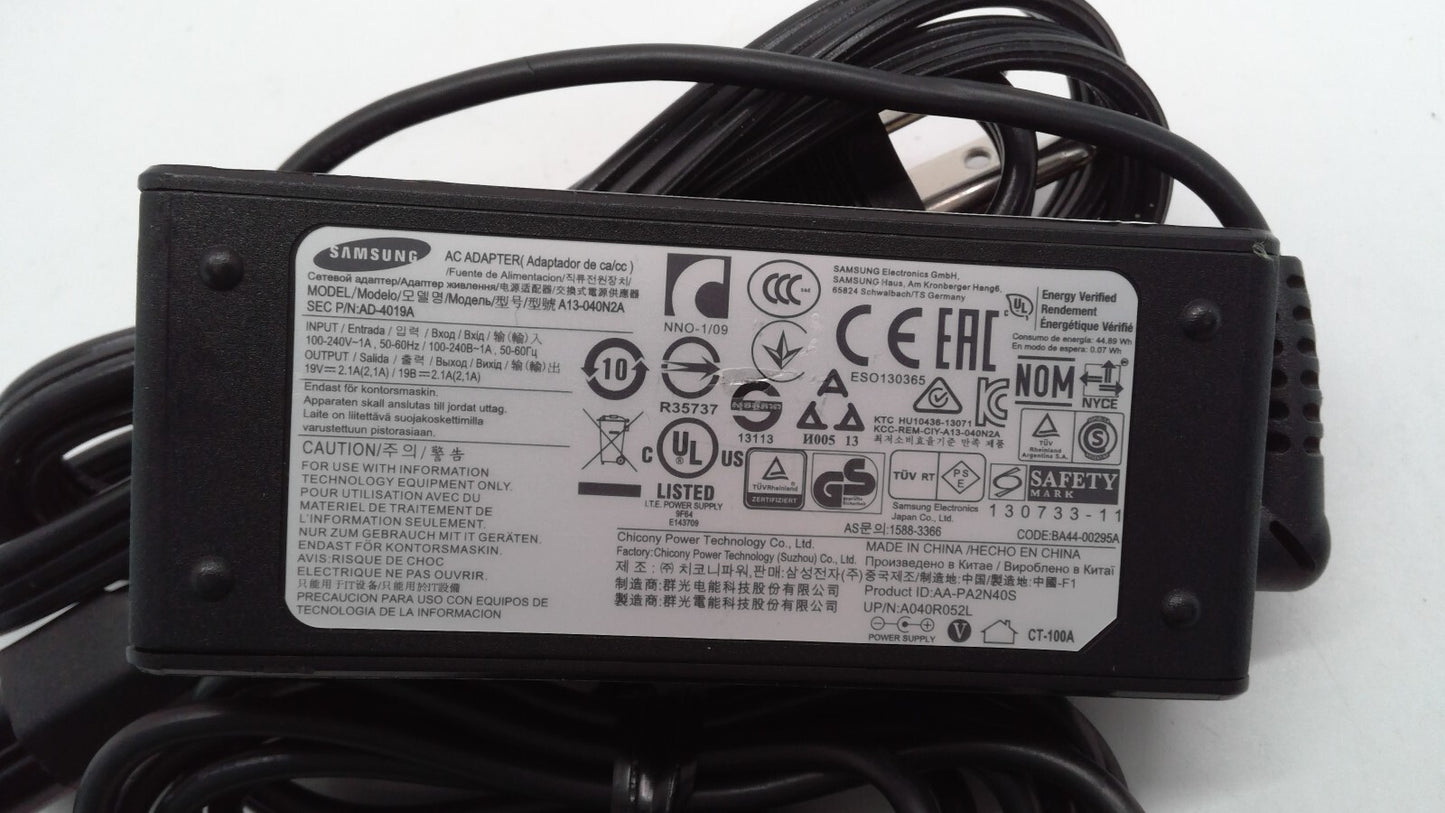 OEM Samsung Laptop  AC Adapter Power Supply AD-4019A  A13-040N2A 40W TIP 3.0mm