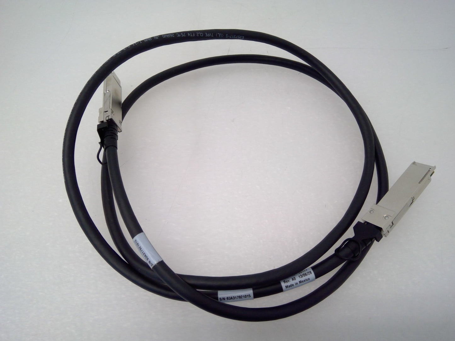 NetApp 112-00177 Data Cable QSFP28-QSFP28 SAS 2m 26AWG CL2