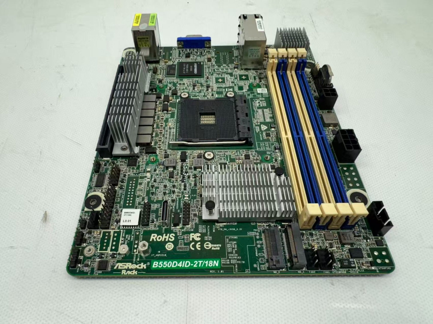 ASRock RACK B550D4ID-2T/18N mini-ITX Server Motherboard