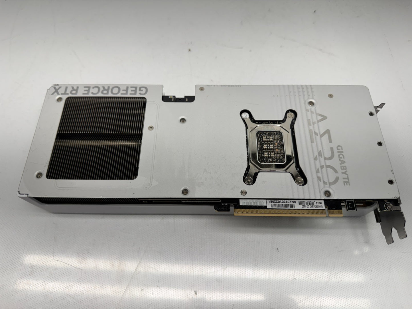 GIGABYTE GeForce RTX 5080 AERO OC 16G GDDR7 GV-N5080AERO OC-16GD