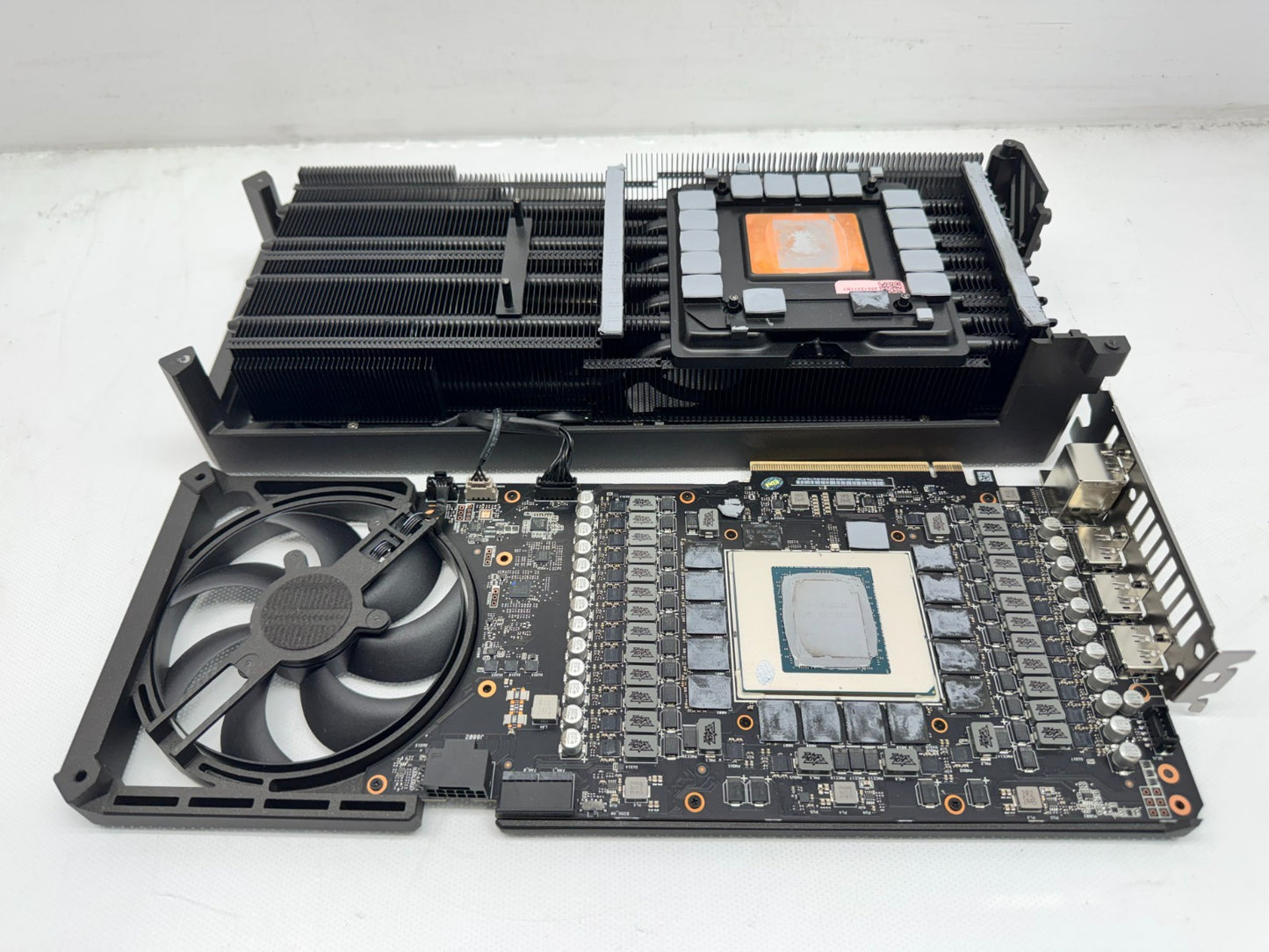 *For Parts* ASUS ROG ASTRAL RTX 5090 O32G GAMING Graphics Card GPU *Not Work*