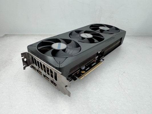 GIGABYTE GeForce RTX 5070 EAGLE OC SFF 12G GDDR7 GV-N5070EAGLE *READ*