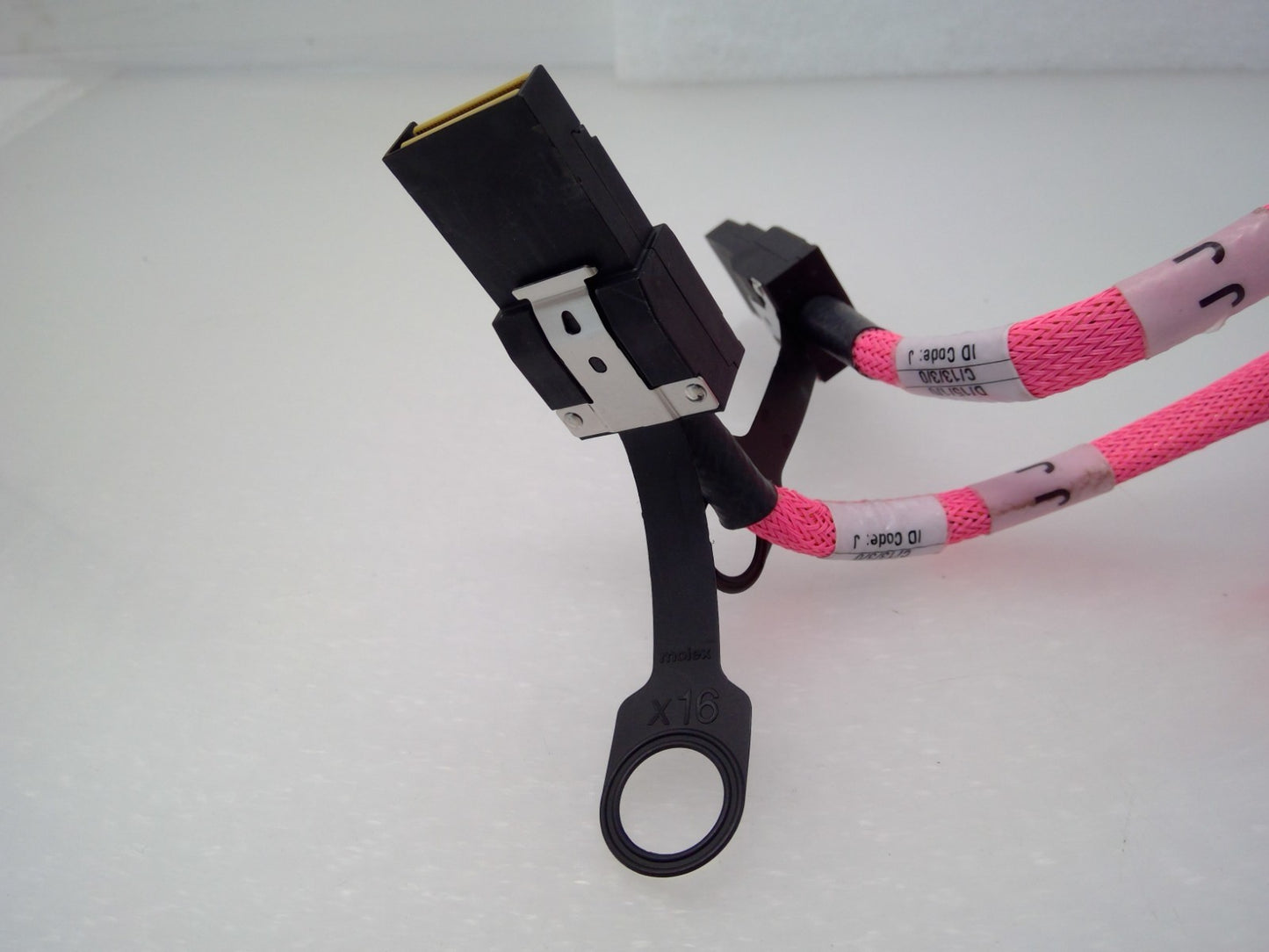 molex 2004333006 PCle X16 INTERNAL 1.4M 30AWG High Speed Cable GP/N 16001271-02