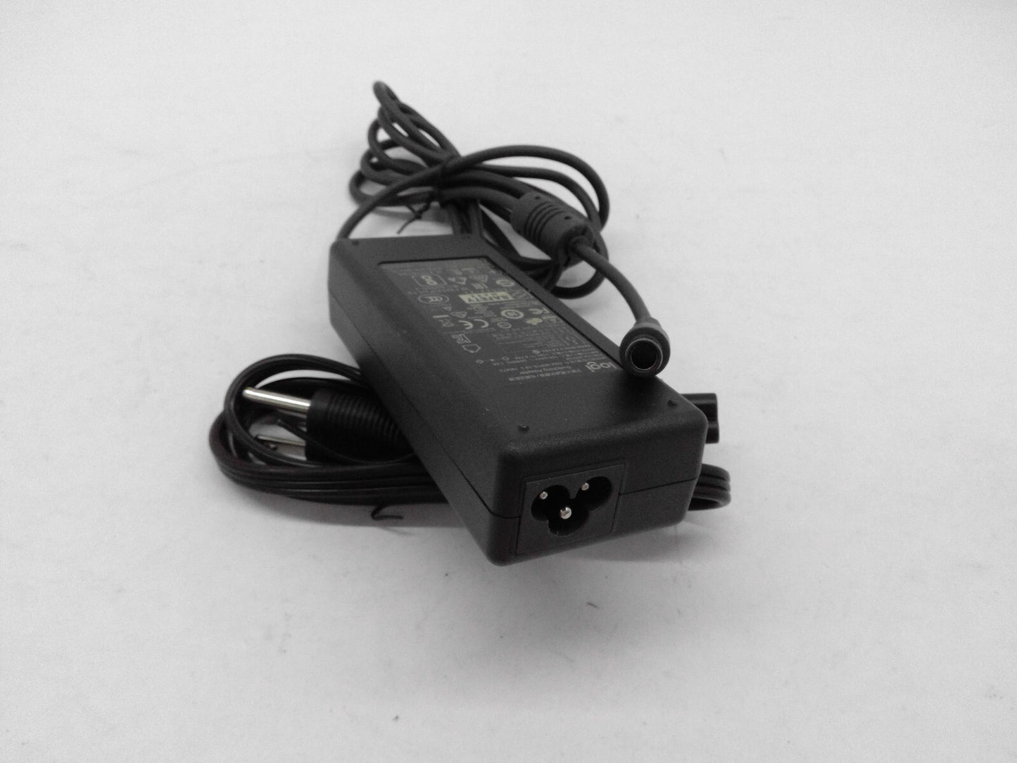 OEM Logitech DSA-90PFE-19 3 190474 AC Adapter 90W 19V 4.74A Power Supply 7.4x5.0