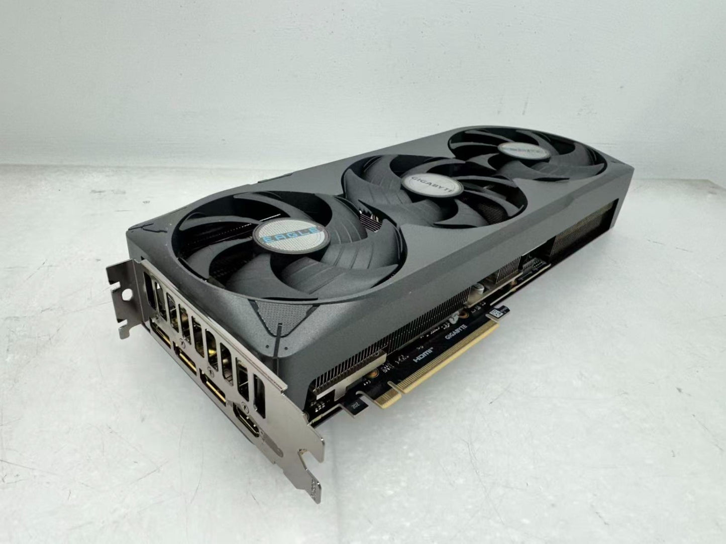 For Parts GIGABYTE GeForce RTX 5070Ti EAGLE OC SFF 16G GDDR7 GV-N507TEAGLE*READ*