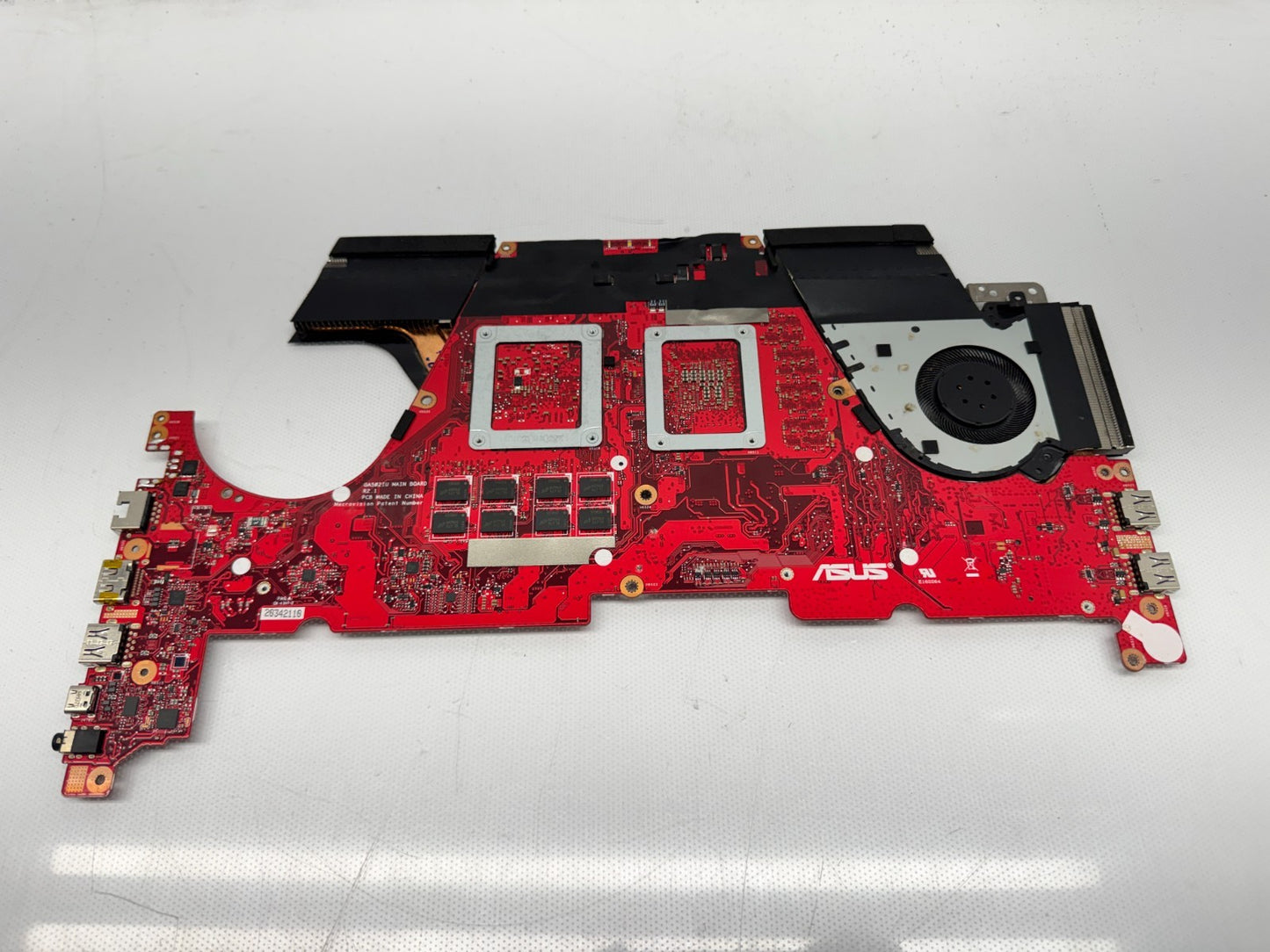 *For Parts* ASUS GA502IV-PH96 Ryzen 9 4900HS 16GB RAM RTX 2060 Max-Q motherboard
