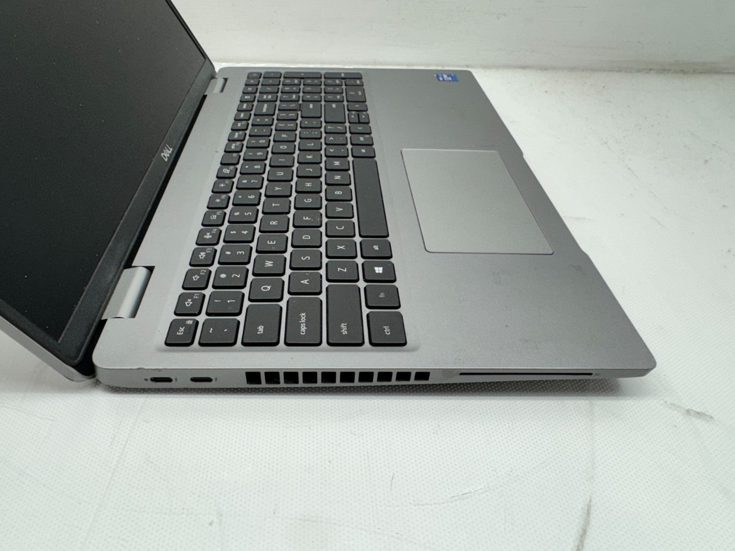 Dell Latitude 5521 i7-11850H@2.5GHz 16GB 256GB Windows 11 W/AC *READ*