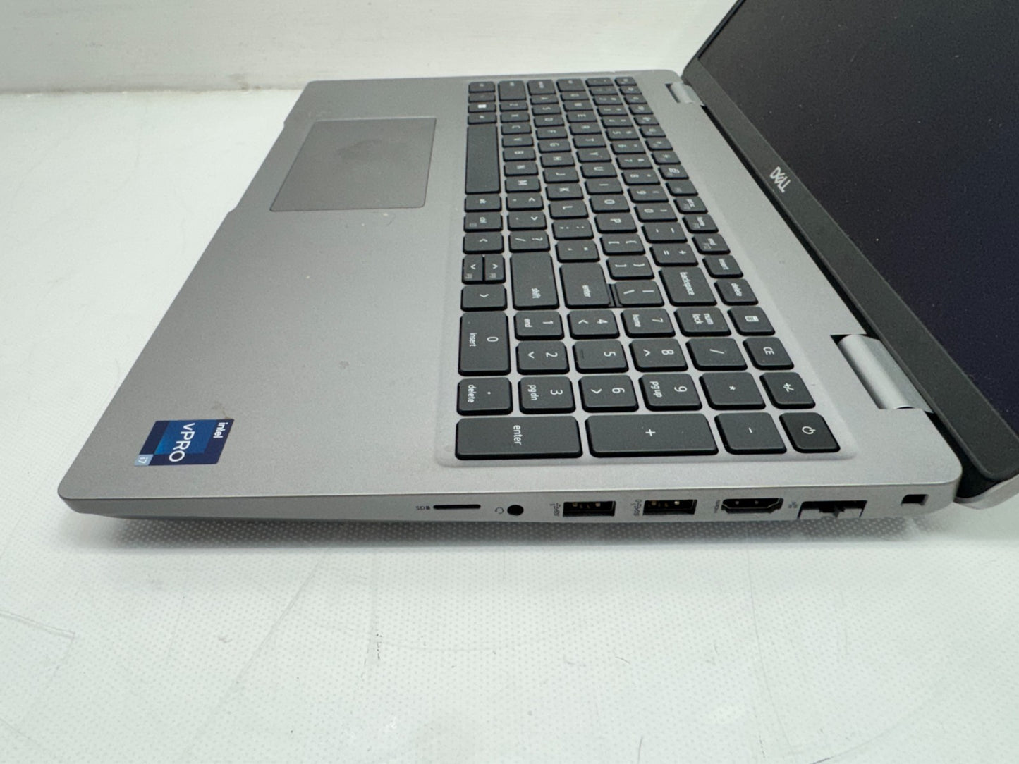 Dell latitude 5531 Intel i7-12800H@1.8Ghz 16GB 256GB MX550 Win 11 W/AC *Read*