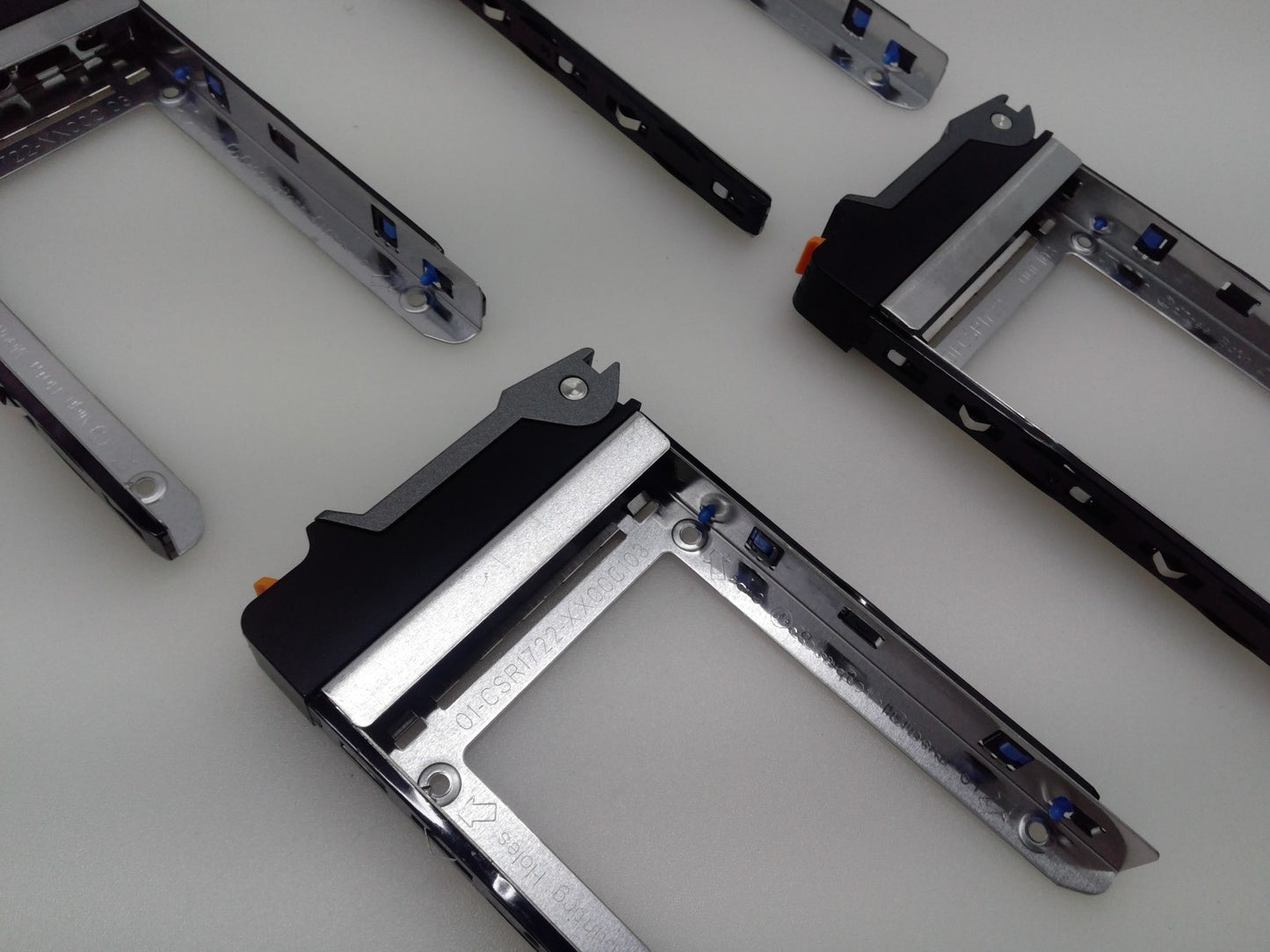 Lot of 4 01-CSR1722-XX00C103 Hot Swap 2.5" SAS/SATA HDD Tray /caddy Toolless