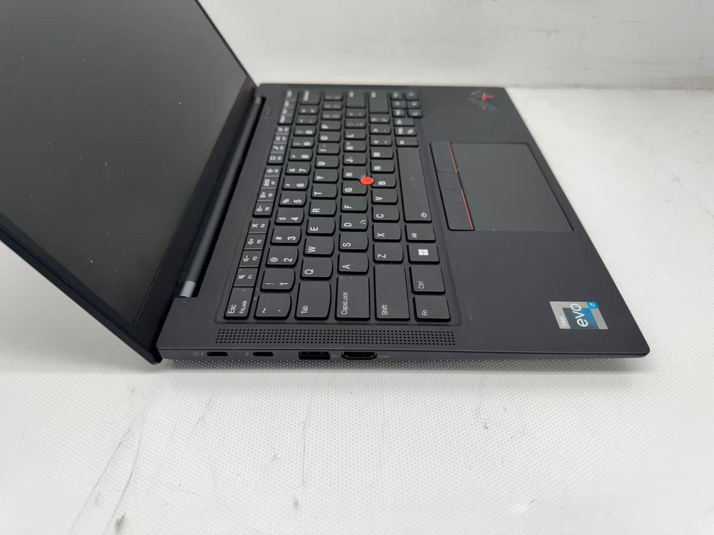 Lenovo ThinkPad X1 Carbon Gen 10 Intel i7-1255U@1.7GHz 16GB DDR4 256G W/AC *READ