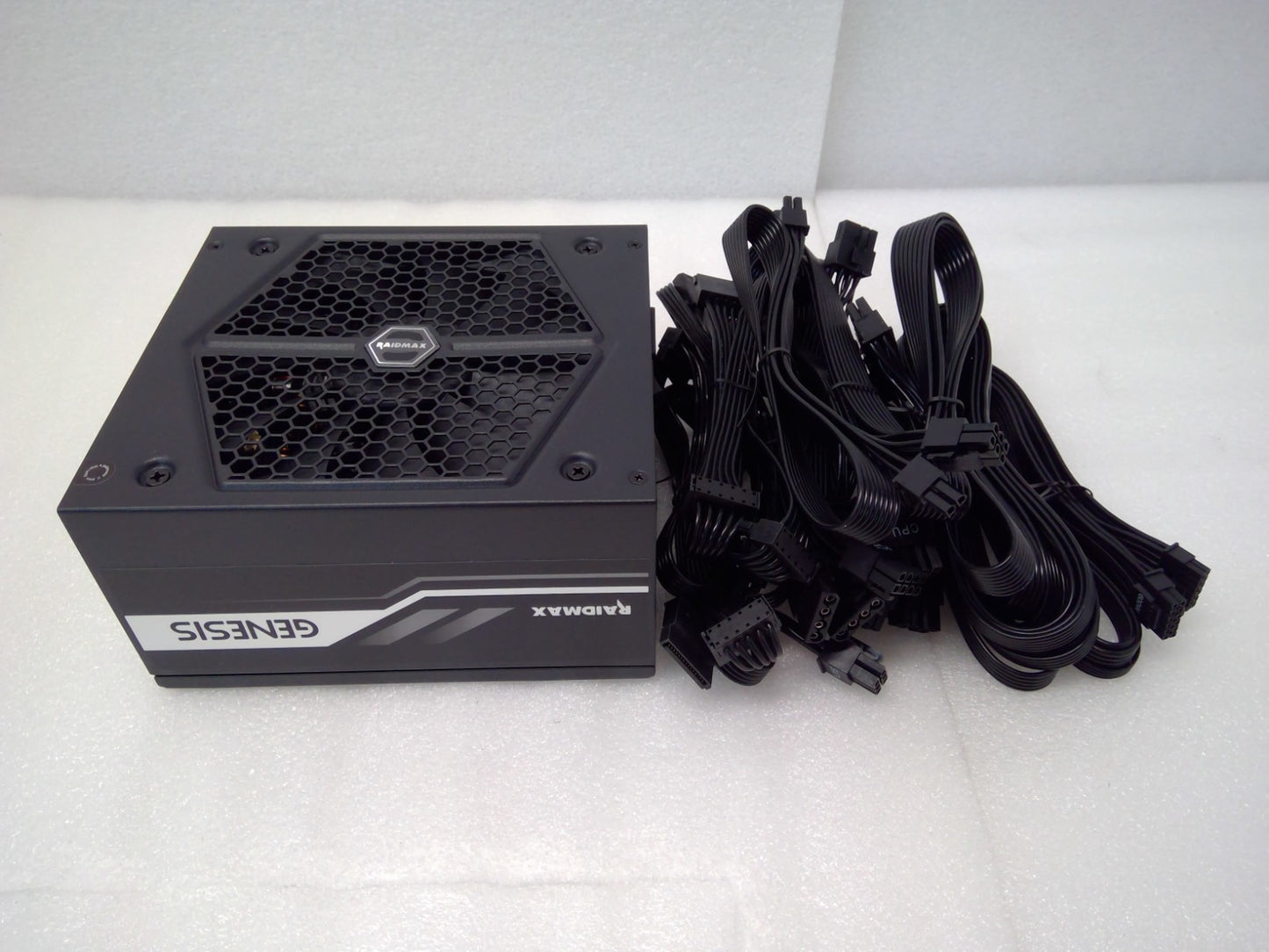 Open box Raidmax RX-1000AE 1000W 80 Plus Gold semi-modular ATX Power Supply
