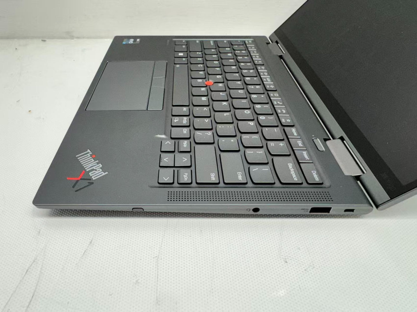 Lenovo ThinkPad X1 Yoga 8th Gen 14" Intel i7-1355U@1.70GHz 16GB 256G *READ*