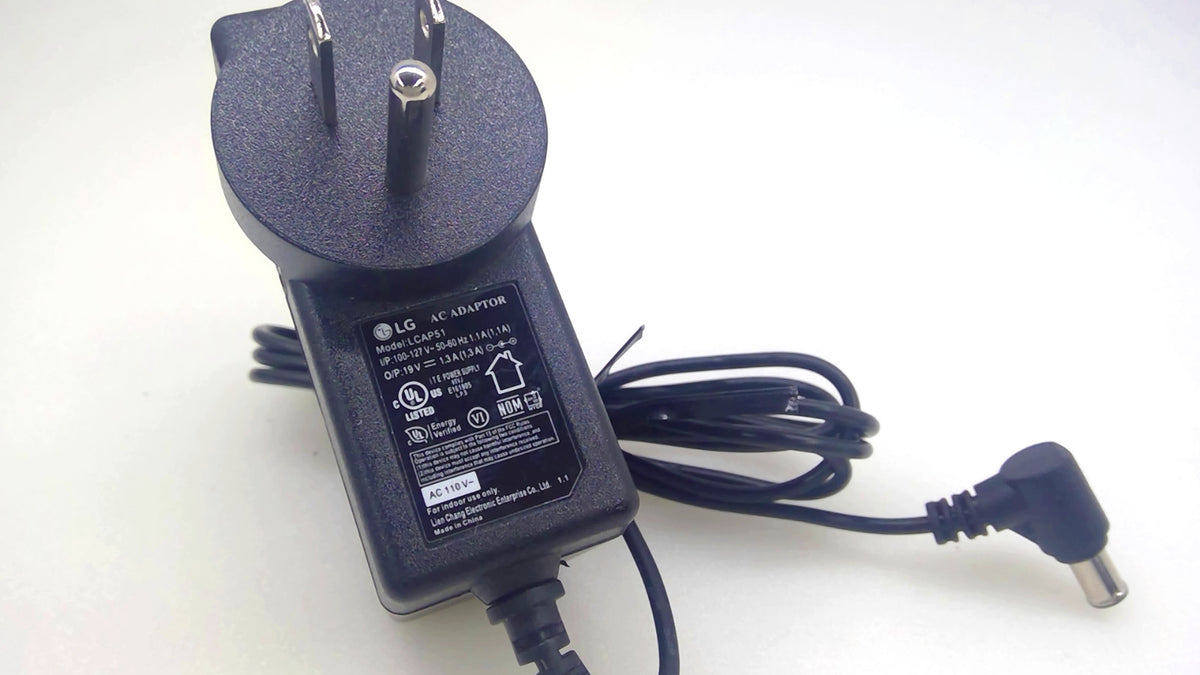 Genuine LG LCAP51 19V 1.3A 25W AC/DC Power Adapter Wall Plug Charger OEM