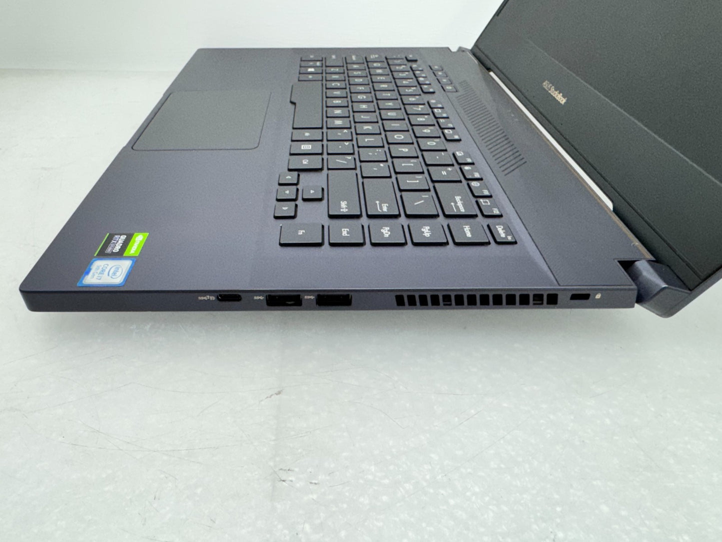Asus NoteBook W550G Intel i7-9750UH@2.6Ghz 32GB RAM 512 SSD RTX 5000 Win 11 NoAC