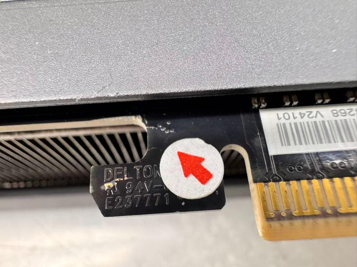 GIGABYTE RTX 5090 GAMING OC 32G GDDR7 Graphics GV-N5090GAMING OC-32GD