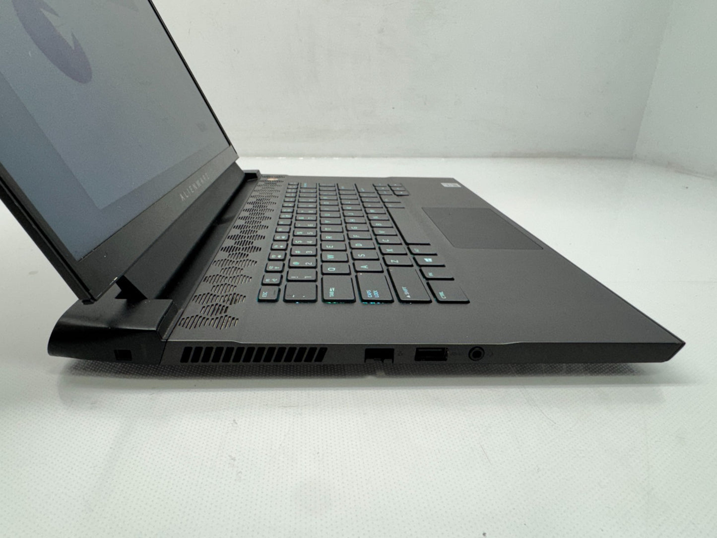 Dell Alienware M15 R3 15.6" Intel i7-10750H@2.3GHz 16GB 512GB RTX 2070 Gray W/AC
