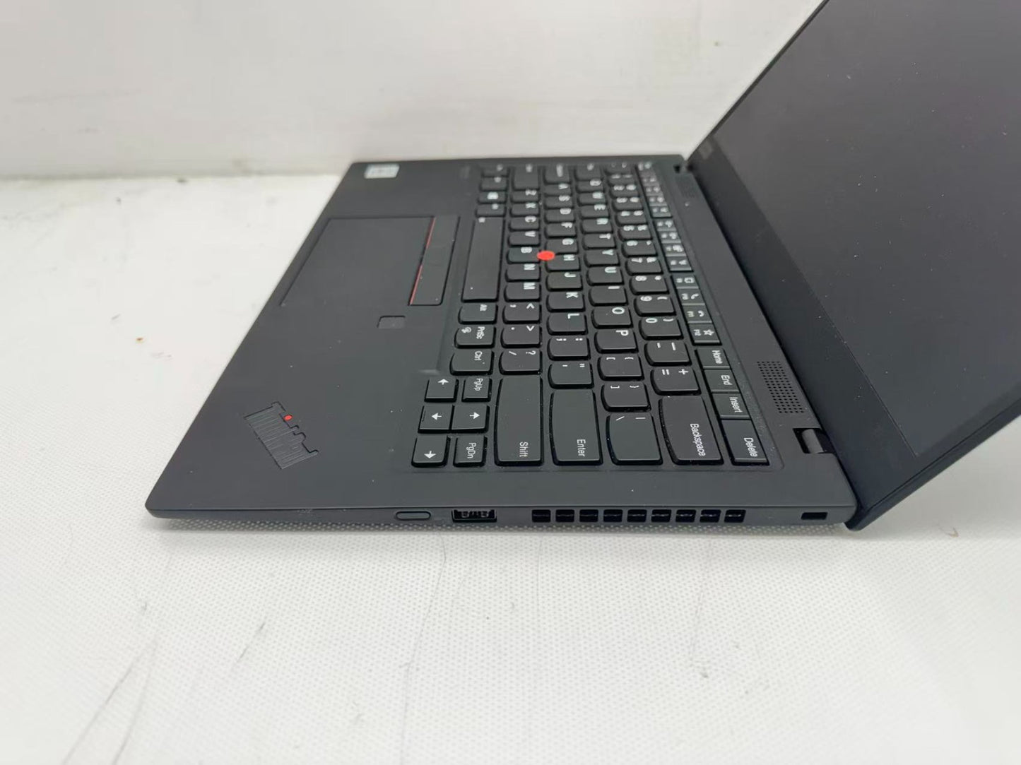 Lenovo ThinkPad X1 Carbon 8th 14"LT i7-10610U@1.8GHz 16GB 256G Win11 *READ*