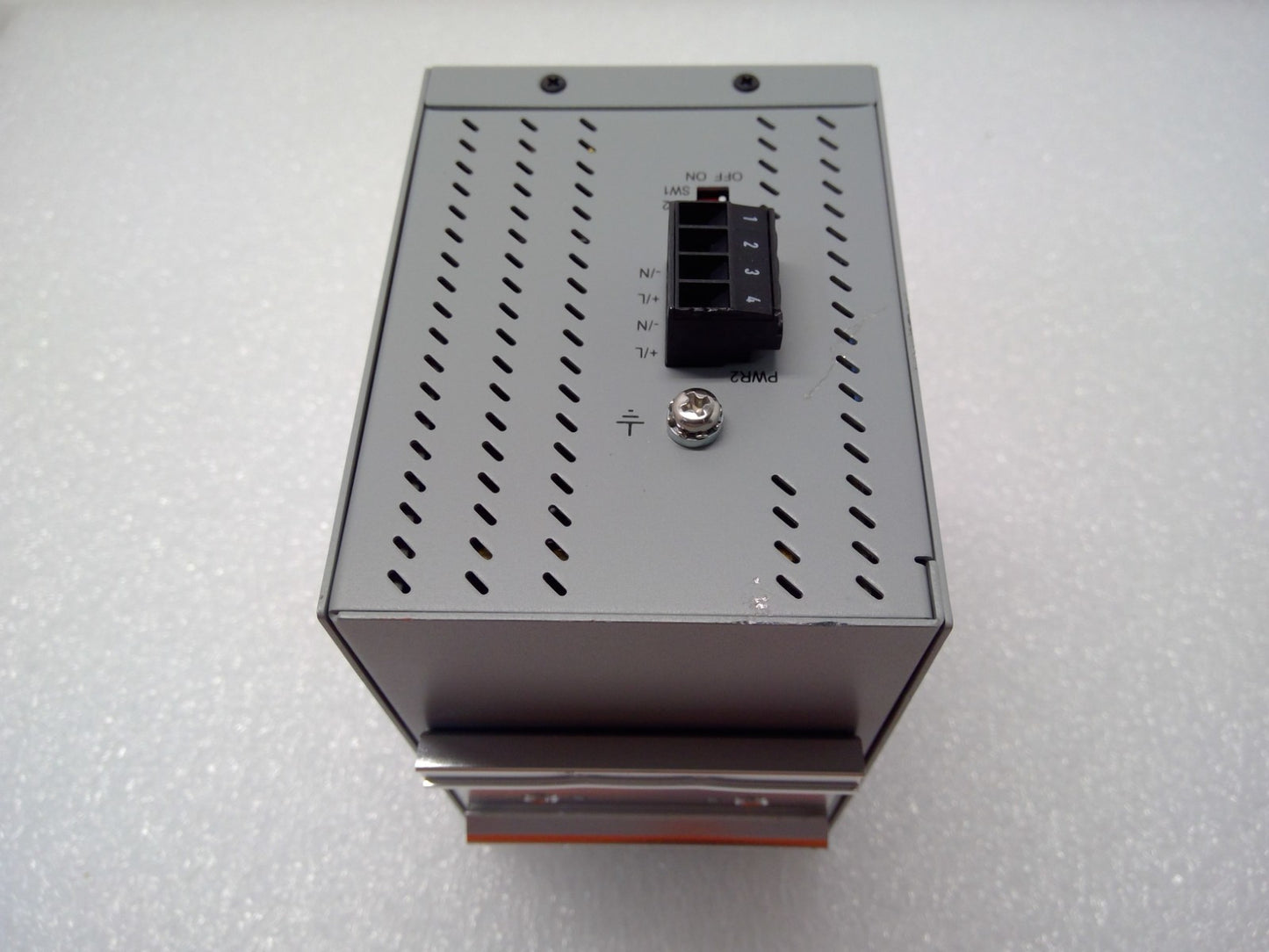 Allen-Bradley 1783-US16T2S SERIES B Stratix 2000 18 Port Ethernet Switch