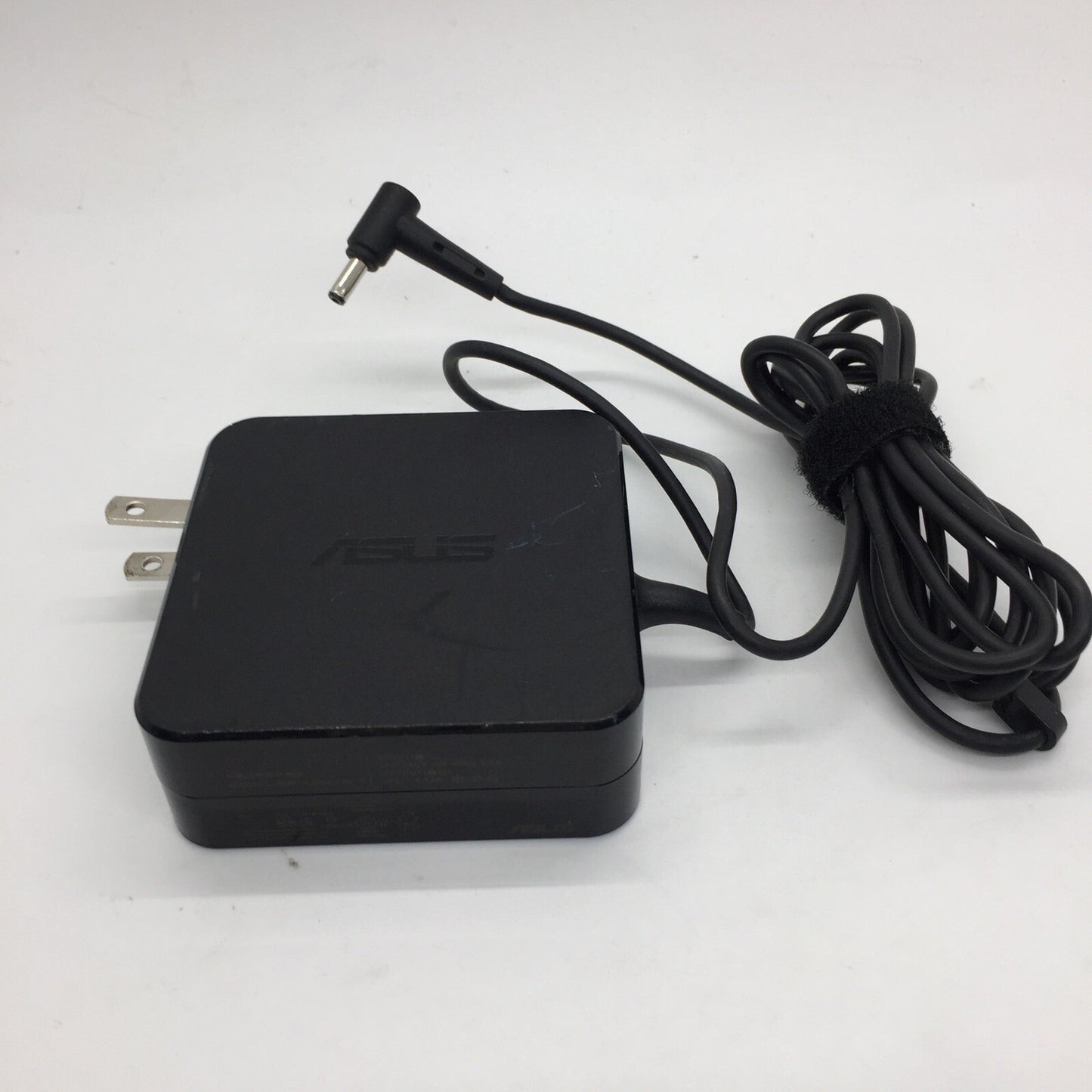 Genuine Asus Laptop Charger AC Power Adapter ADP-65DW B 19V 3.42A 65W 4.0mm Tip