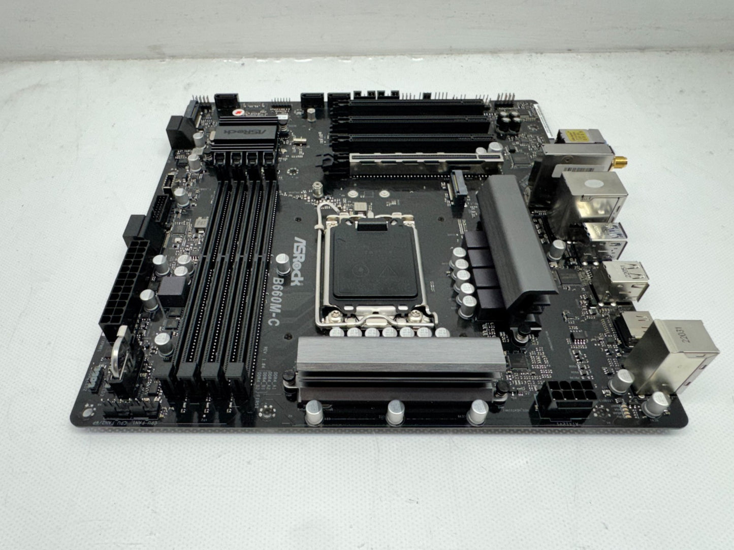 ASRock B660M-C Motherboard DDR4 Intel Socket 1700 *READ*